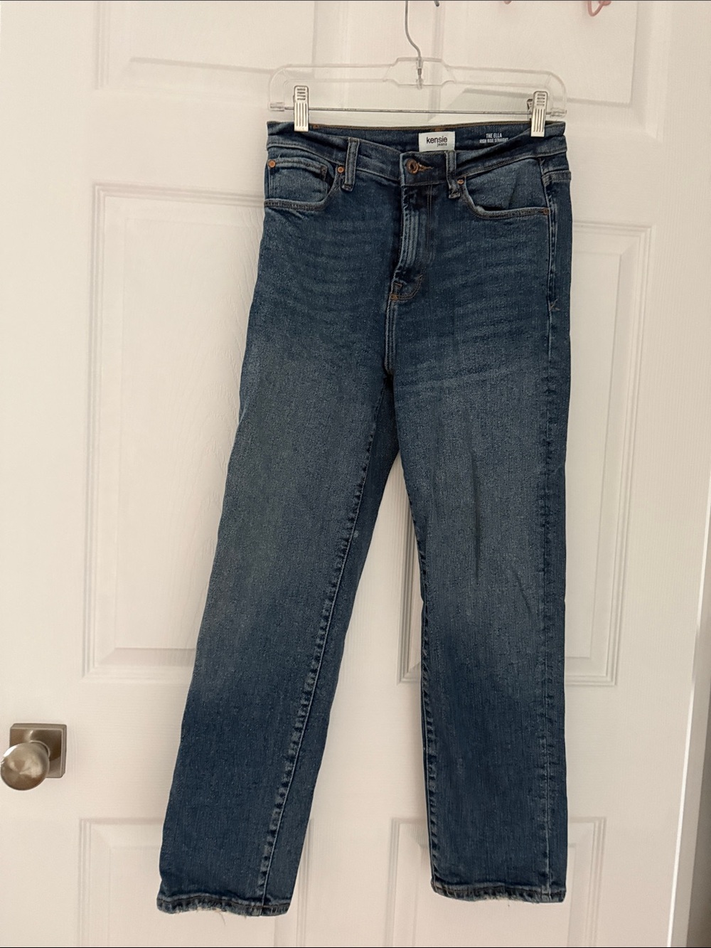 Kensie Straight Leg Jeans in Medium Blue Wash